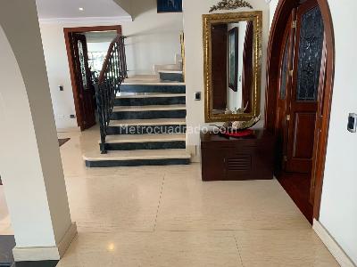 Casa de 4 alcobas en venta en San Jose De Bavaria, Bogotá, 340 m² · foto 5 de 19