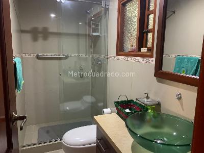 Casa de 4 alcobas en venta en San Jose De Bavaria, Bogotá, 340 m² · foto 6 de 19