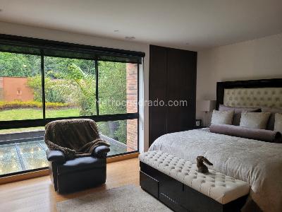 Casa de 4 alcobas en venta en San Jose De Bavaria, Bogotá, 380 m² · foto 11 de 12