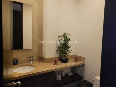 Casa de 4 alcobas en venta en San Jose De Bavaria, Bogotá, 380 m² · foto 8 de 12