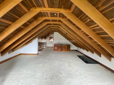 Casa de 4 alcobas en venta en San Jose De Bavaria, Bogotá, 400 m² · foto 11 de 16