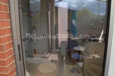 Casa de 4 alcobas en venta en San Jose De Bavaria, Bogotá, 360 m² · foto 14 de 15