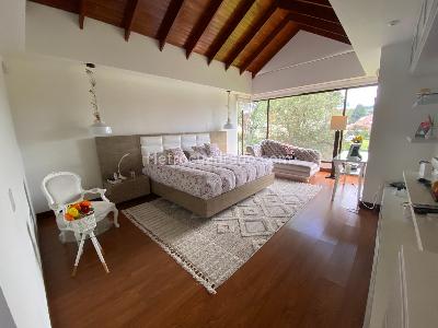 Casa de 4 alcobas en venta en San Jose De Bavaria, Bogotá, 560 m² · foto 14 de 18