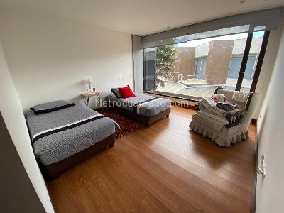 Casa de 4 alcobas en venta en San Jose De Bavaria, Bogotá, 560 m² · foto 16 de 18