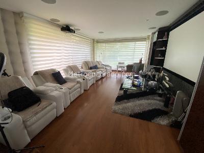 Casa de 4 alcobas en venta en San Jose De Bavaria, Bogotá, 560 m² · foto 3 de 18