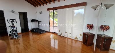 Casa de 4 alcobas en venta en San Jose De Bavaria, Bogotá, 480 m² · foto 15 de 20