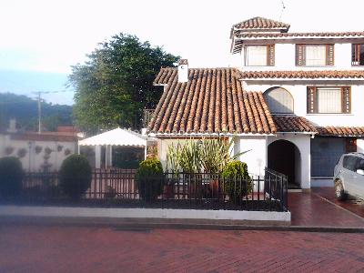 Casa de 5 alcobas en venta en San Jose De Bavaria, Bogotá, 340 m² · foto 12 de 19