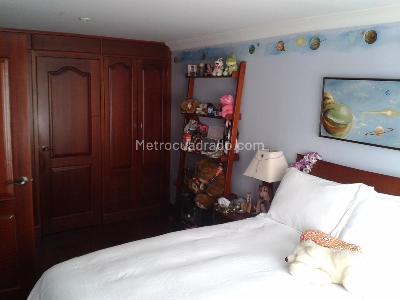 Casa de 5 alcobas en venta en San Jose De Bavaria, Bogotá, 340 m² · foto 10 de 19