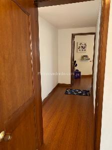 Casa de 4 alcobas en venta en San Jose De Bavaria, Bogotá, 350 m² · foto 5 de 15