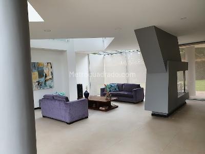 Casa de 4 alcobas en venta en Hacienda San Simon, Bogotá, 1675 m² · foto 4 de 15