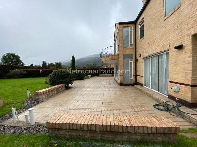 Casa de 5 alcobas en venta en Hacienda San Simon, Bogotá, 1600 m² · foto 6 de 19