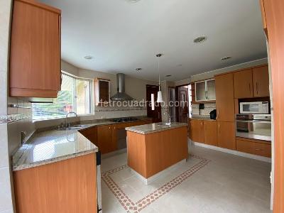 Casa de 5 alcobas en venta en Hacienda San Simon, Bogotá, 1600 m² · foto 7 de 19
