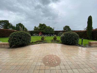 Casa de 5 alcobas en venta en Hacienda San Simon, Bogotá, 1600 m² · foto 9 de 19