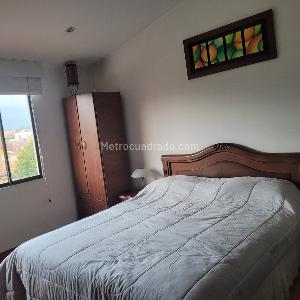 Casa de 4 alcobas en venta en San Jose De Bavaria, Bogotá, 400 m² · foto 17 de 18