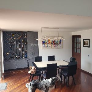 Casa de 5 alcobas en venta en San Jose De Bavaria, Bogotá, 360 m² · foto 1 de 18