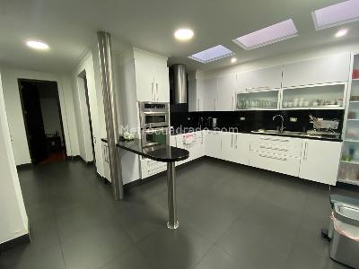 Casa de 3 alcobas en venta en San Jose De Bavaria, Bogotá, 400 m² · foto 9 de 17