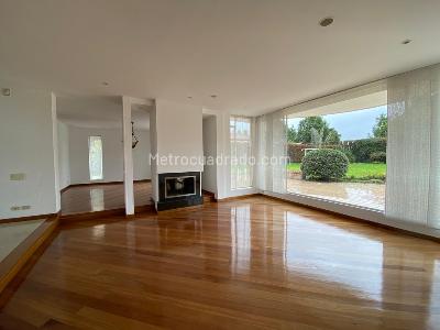 Casa de 5 alcobas en venta en Hacienda San Simon, Bogotá, 460 m² · foto 10 de 19