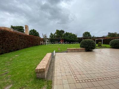 Casa de 5 alcobas en venta en Hacienda San Simon, Bogotá, 460 m² · foto 4 de 19