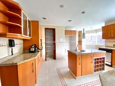 Casa de 5 alcobas en venta en Hacienda San Simon, Bogotá, 460 m² · foto 5 de 19