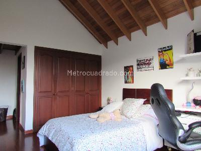 Casa de 4 alcobas en venta en San Jose De Bavaria, Bogotá, 300 m² · foto 5 de 17
