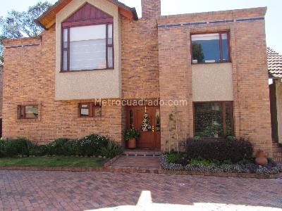 Casa de 4 alcobas en venta en San Jose De Bavaria, Bogotá, 300 m² · foto 10 de 17