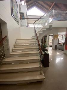 Casa de 5 alcobas en venta en San Jose De Bavaria, Bogotá, 420 m² · foto 18 de 20