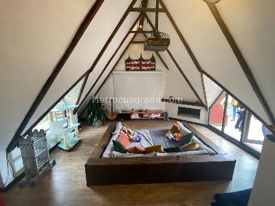Casa de 3 alcobas en venta en San Jose De Bavaria, Bogotá, 300 m² · foto 15 de 16