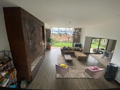 Casa de 3 alcobas en venta en San Jose De Bavaria, Bogotá, 300 m² · foto 9 de 16