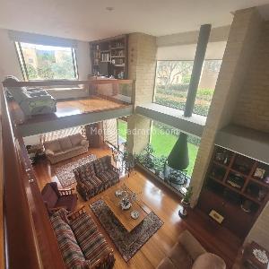Casa de 4 alcobas en venta en San Jose De Bavaria, Bogotá, 360 m² · foto 3 de 12