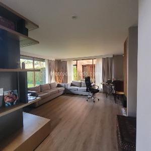 Casa de 4 alcobas en venta en San Jose De Bavaria, Bogotá, 460 m² · foto 5 de 9