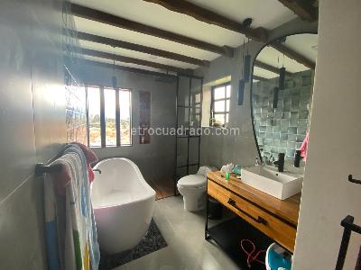Casa de 3 alcobas en venta en San Jose De Bavaria, Bogotá, 300 m² · foto 12 de 15