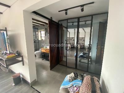 Casa de 3 alcobas en venta en San Jose De Bavaria, Bogotá, 300 m² · foto 13 de 15