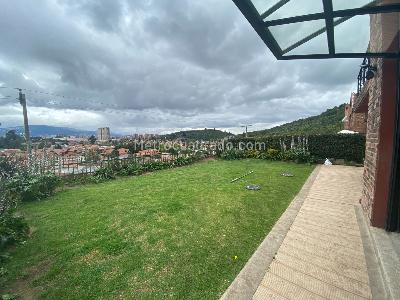 Casa de 3 alcobas en venta en San Jose De Bavaria, Bogotá, 300 m² · foto 4 de 15