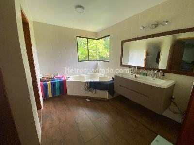 Casa de 4 alcobas en venta en Guaymaral, Bogotá, 1700 m² · foto 14 de 17