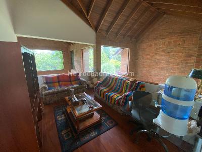 Casa de 4 alcobas en venta en Guaymaral, Bogotá, 1700 m² · foto 9 de 17