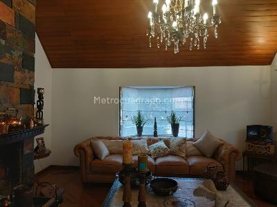 Casa de 4 alcobas en venta en San Jose De Bavaria, Bogotá, 867 m² · foto 6 de 20