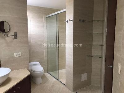 Casa de 4 alcobas en venta en Hacienda San Simon, Bogotá, 1600 m² · foto 6 de 19
