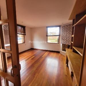 Casa de 4 alcobas en venta en San Jose De Bavaria, Bogotá, 800 m² · foto 6 de 16