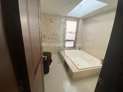 Casa en venta en San Jose De Bavaria, Bogotá · foto 14 de 17