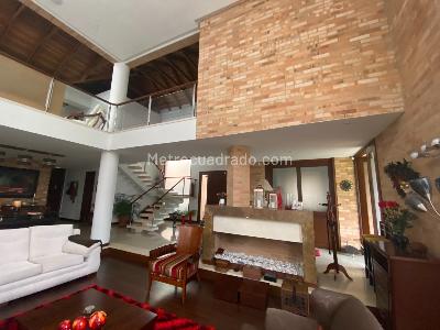 Casa en venta en San Jose De Bavaria, Bogotá · foto 4 de 17
