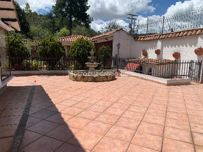 Casa de 5 alcobas en venta en San Jose De Bavaria, Bogotá, 360 m² · foto 3 de 20