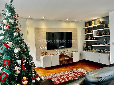 Casa de 4 alcobas en venta en San Jose De Bavaria, Bogotá, 300 m² · foto 15 de 17