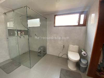 Casa de 4 alcobas en venta en San Jose De Bavaria, Bogotá, 800 m² · foto 11 de 16
