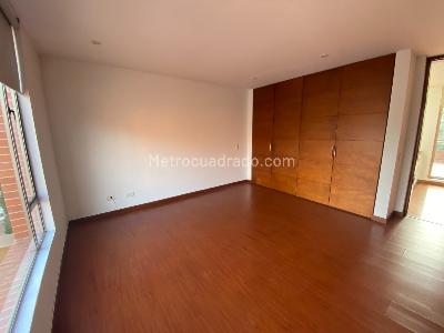 Casa en venta en San Jose De Bavaria, Bogotá · foto 10 de 19