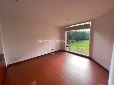 Casa en venta en San Jose De Bavaria, Bogotá · foto 4 de 19
