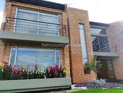 Casa de 4 alcobas en venta en Hacienda San Simon, Bogotá, 1152 m² · foto 10 de 11