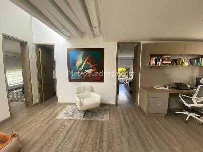 Casa de 4 alcobas en venta en San Jose De Bavaria, Bogotá, 290 m² · foto 12 de 15