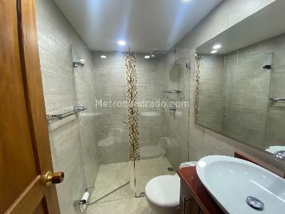 Casa de 4 alcobas en venta en San Jose De Bavaria, Bogotá, 800 m² · foto 13 de 18
