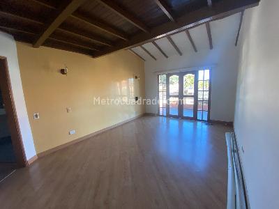 Casa de 4 alcobas en venta en San Jose De Bavaria, Bogotá, 800 m² · foto 14 de 18