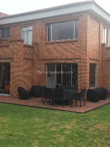 Casa de 4 alcobas en venta en Hacienda San Simon, Bogotá, 1500 m² · foto 6 de 9